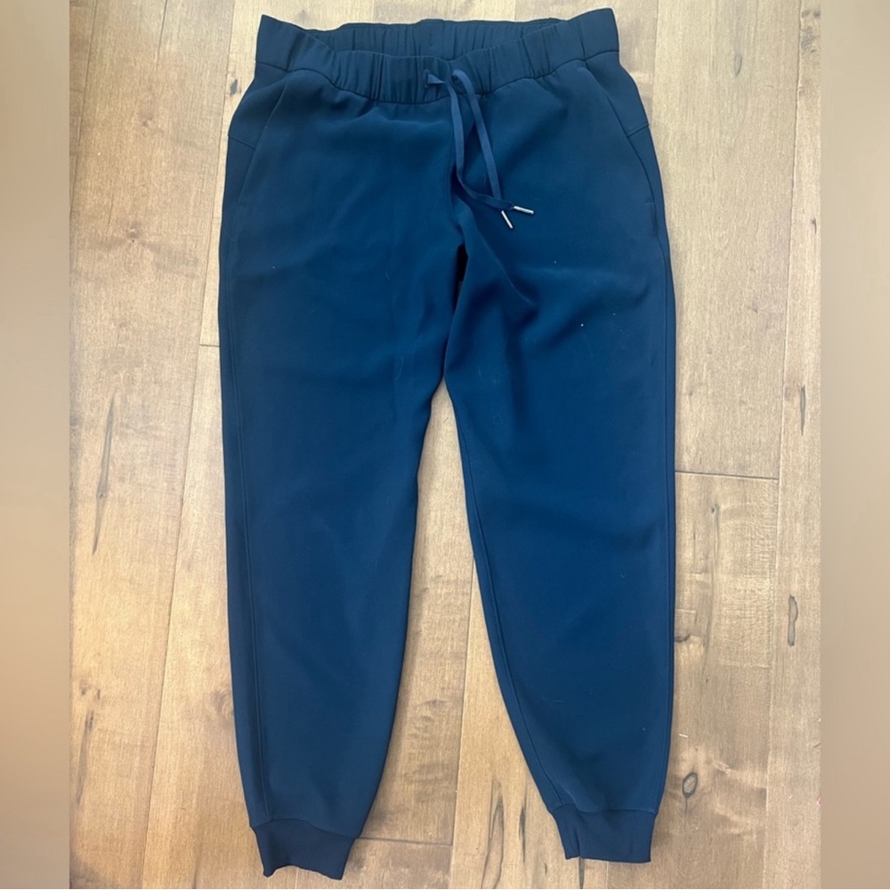 Lululemon joggers - Picture 2 of 3